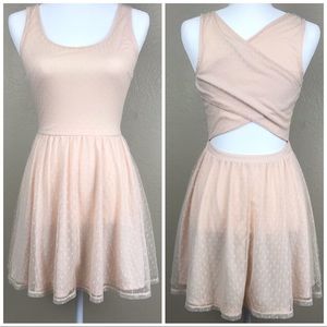 Forever 21 Sleeveless Open Back Flowy Dress